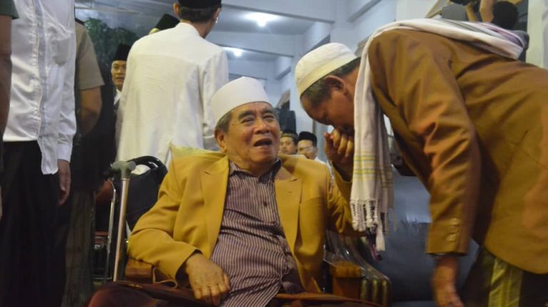 Innalilahi! Kyai Zainuddin Djazuli Ploso Kediri Meninggal Dunia