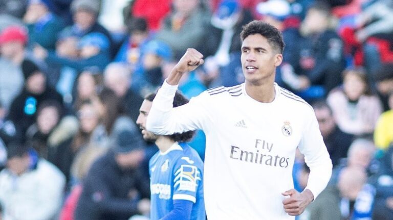 Bursa Transfer, Raphael Varane Resmi Gabung Manchester United