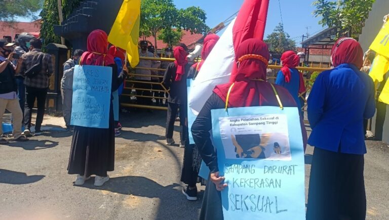 Kopri PC PMII Sampang Demo Polres, Pertanyakan 2 Pelaku Kekerasan Seksual yang Tak Kunjung Ditangkap