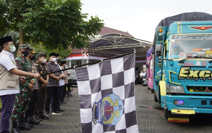 Pemkab Bangkalan Salurkan 4.356 Paket Sembako ke Masyarakat Terdampak Covid-19