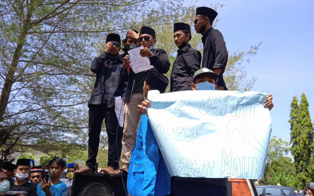 Buntut Ucapan yang Meresahkan Masyarakat, Pemuda Sumenep Demo Kantor Camat Batang Batang
