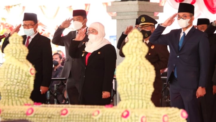 Hari Jadi Jatim, Ra Latif Ziarah ke Makam Raden Panji Muhammad Noer di Sampang