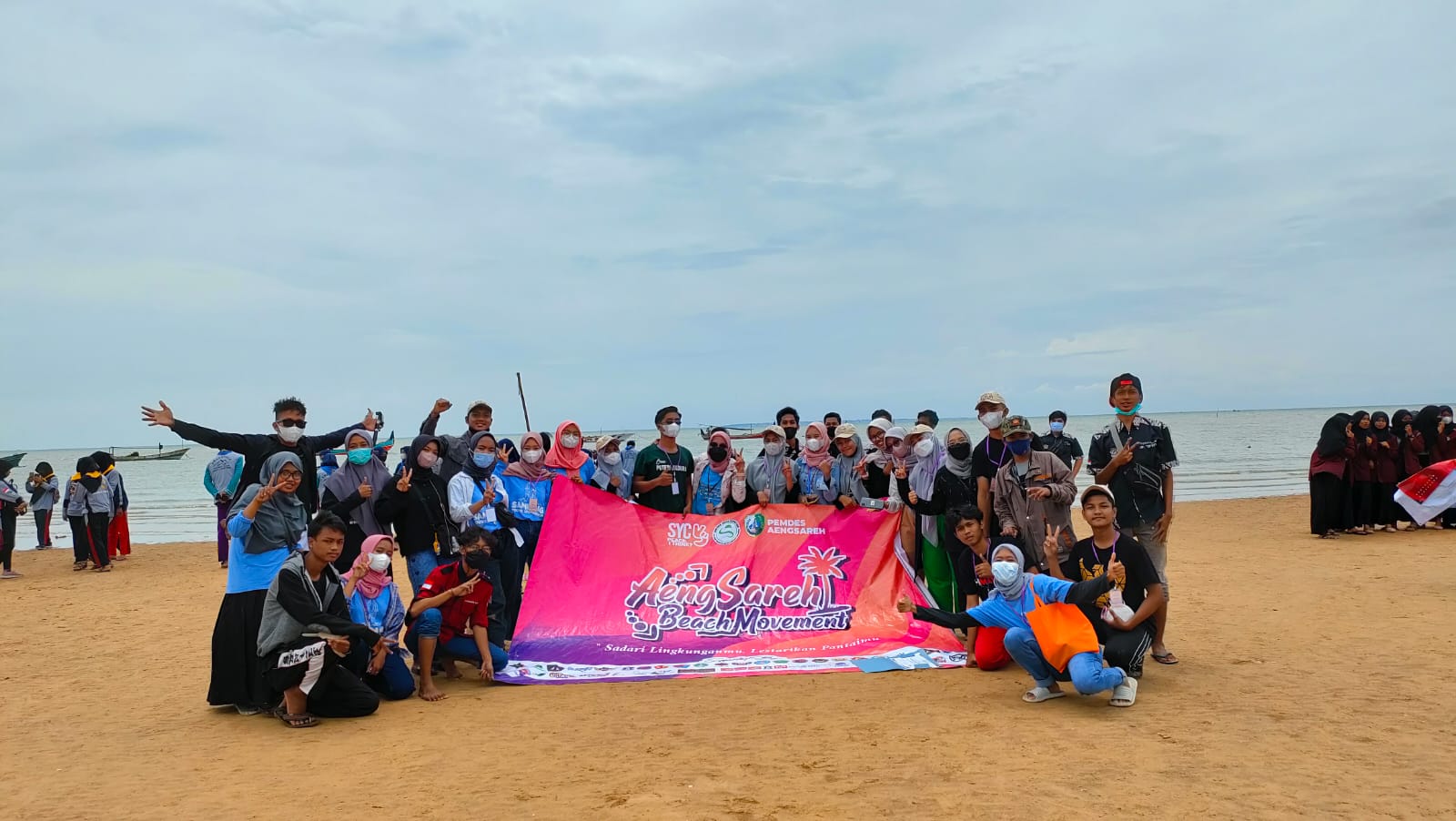 Sampang Young Inspiration Gagas Program Aengsareh Beach Movement
