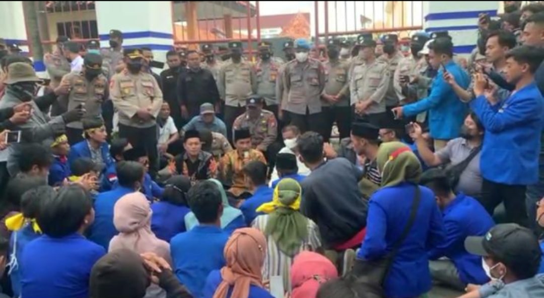 PMII Kembali Demo DPRD Sampang, Minta Pansus Polemik BPNT Segera Dibentuk