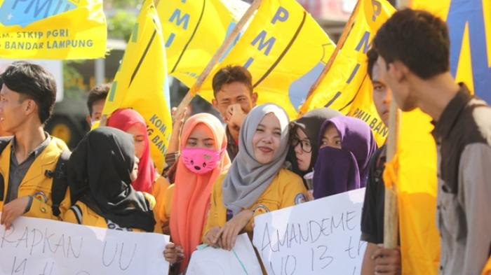 Hasil Keputusan Rapimnas PKS Berencana Akan Gugat UU Pemilu ke MK