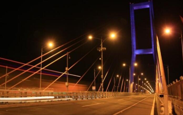 Yang Mau ke Surabaya Tahan Dulu, Jembatan Suramadu Malam Ini Ditutup