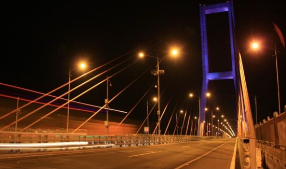 Yang Mau ke Surabaya Tahan Dulu, Jembatan Suramadu Malam Ini Ditutup
