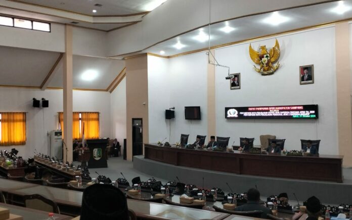 DPRD dan Pemkab Sampang Bahas Raperda APBD 2025, Defisit Capai Rp22,59 Miliar