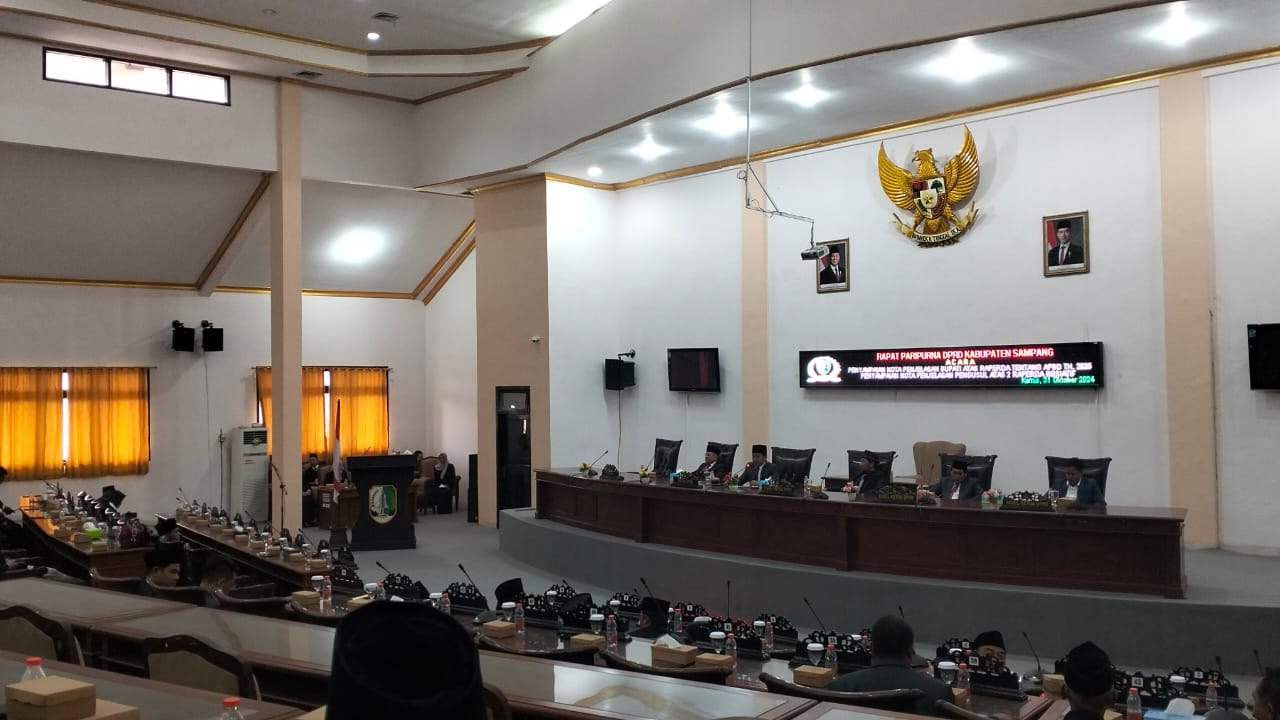 DPRD dan Pemkab Sampang Bahas Raperda APBD 2025, Defisit Capai Rp22,59 Miliar